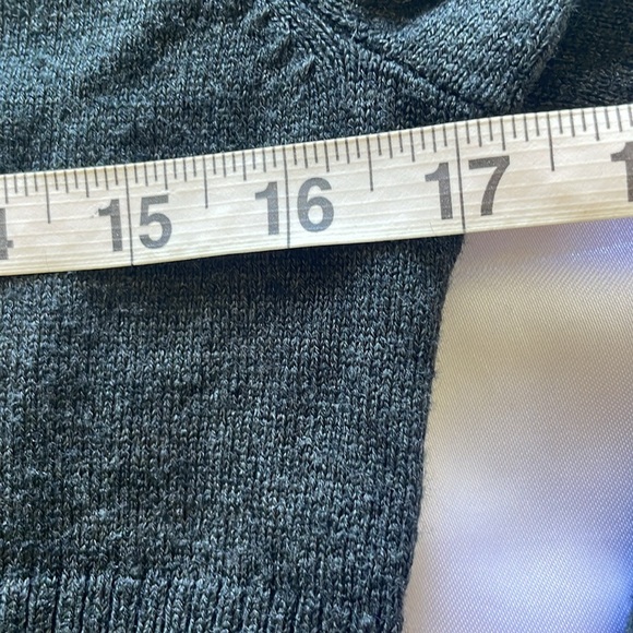 Sporty Charcoal Gray Knit Hooded Cardigan Button Front Sweater Ribbed Trim Sz S - Picture 5 of 13